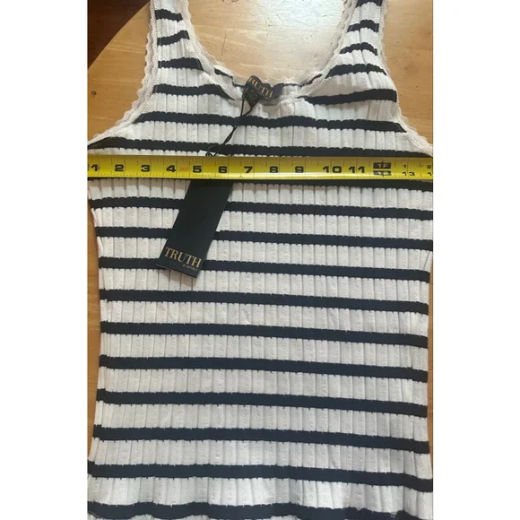 Truth by Republic M Striped Ribbed Tank Top women's White Black stretch - Picture 7 of 11